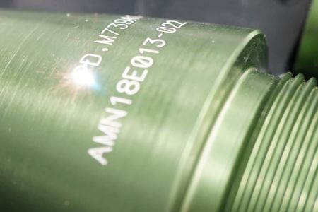 Jak laserem označit zakřivený, válcový nebo vícerovinný díl